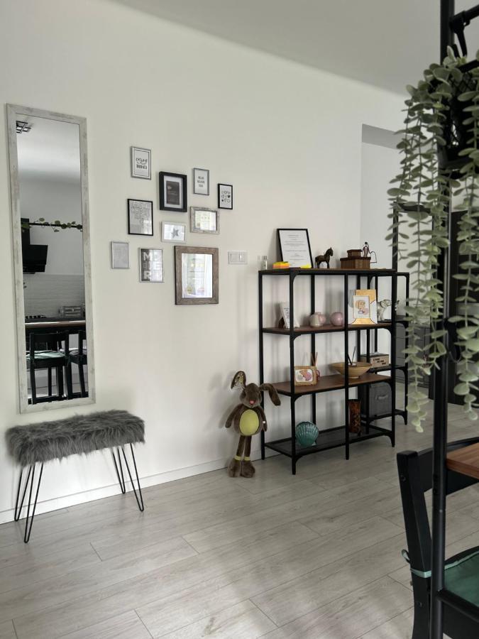 Ferienwohnung Sophie'S Urban Nest Miskolc Exterior foto